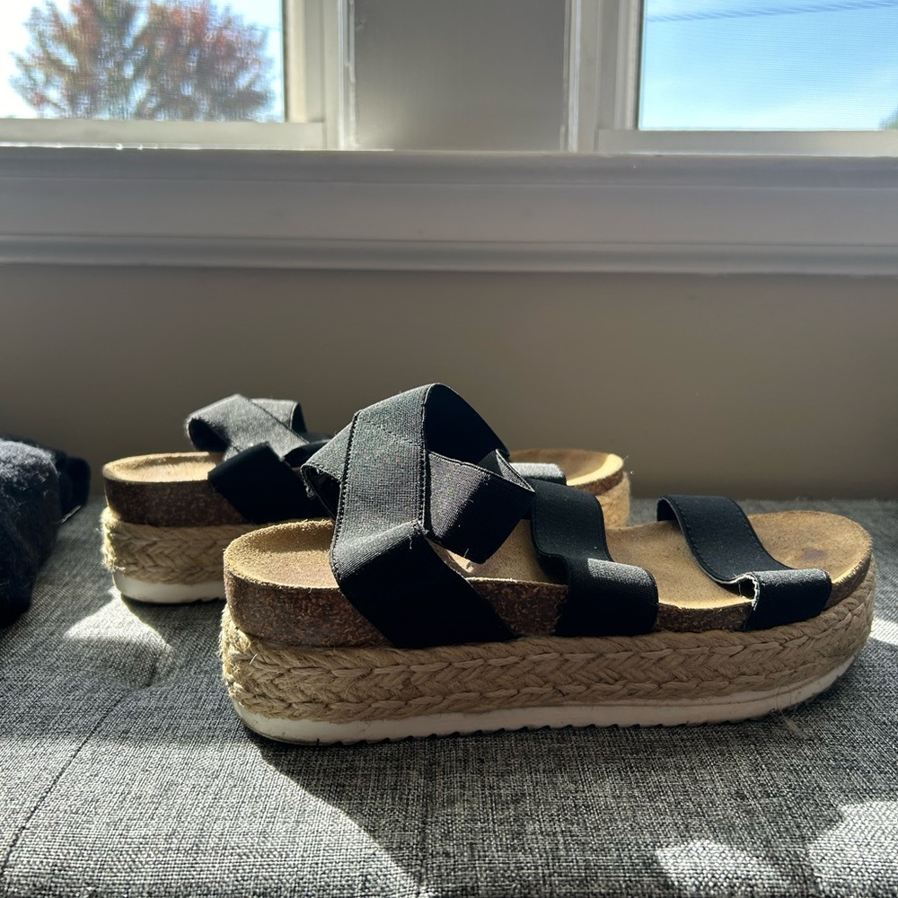 Steve Madden platform sandals